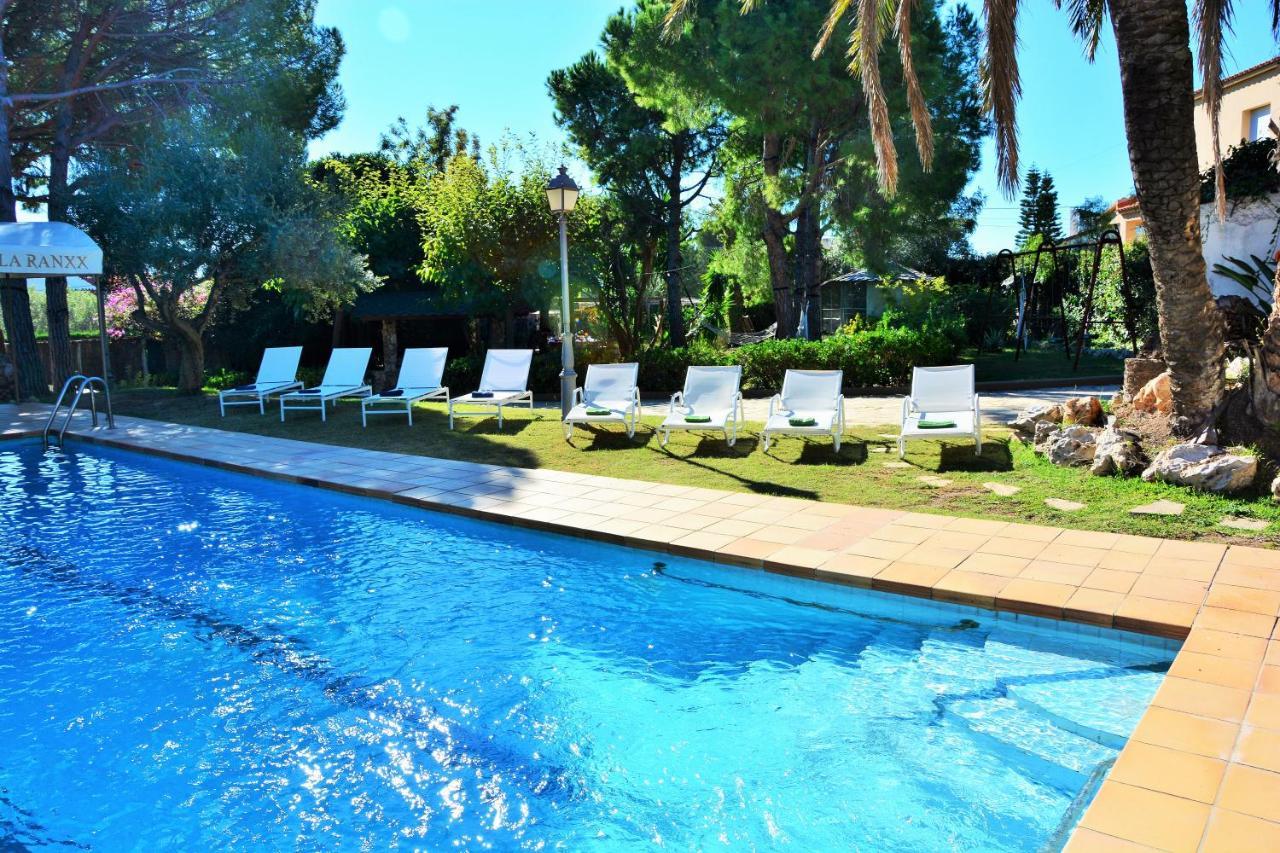 Villa Sitges El Ranch Amaizing Outdoor Areas Beaches At 5 Minutes Walk Sitges At 15 Min Drive Ac Pool Jacuzzi & Garden Xxl Calafell Exteriör bild