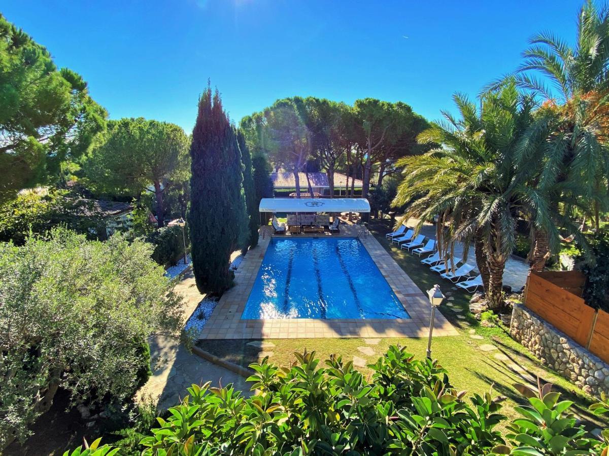 Villa Sitges El Ranch Amaizing Outdoor Areas Beaches At 5 Minutes Walk Sitges At 15 Min Drive Ac Pool Jacuzzi & Garden Xxl Calafell Exteriör bild