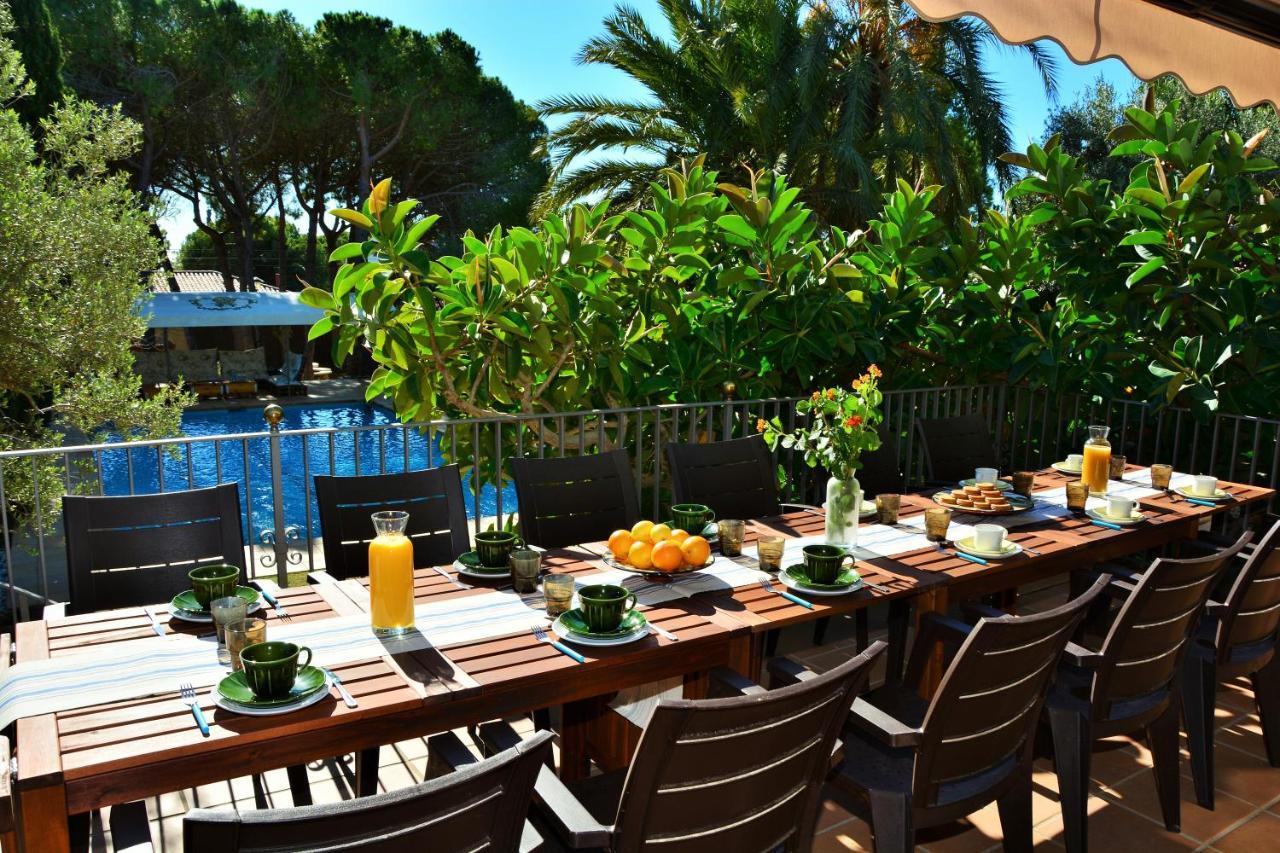Villa Sitges El Ranch Amaizing Outdoor Areas Beaches At 5 Minutes Walk Sitges At 15 Min Drive Ac Pool Jacuzzi & Garden Xxl Calafell Exteriör bild